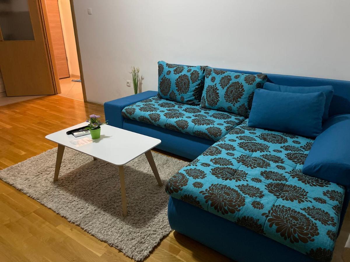 Naki Apartmani พอดโกริกา ภายนอก รูปภาพ