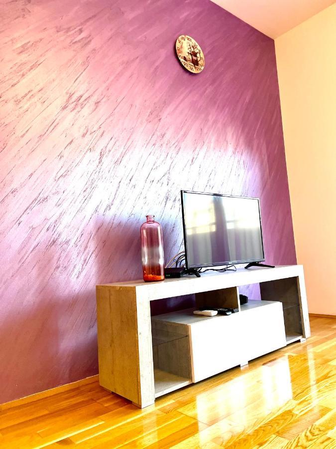 Naki Apartmani พอดโกริกา ภายนอก รูปภาพ