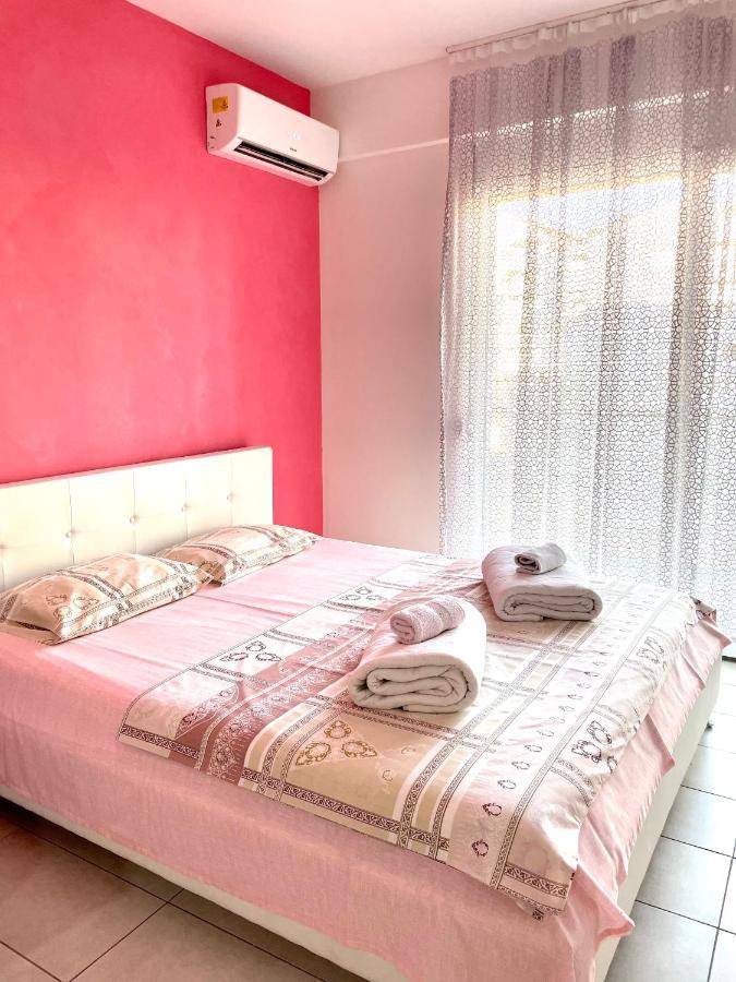 Naki Apartmani พอดโกริกา ภายนอก รูปภาพ