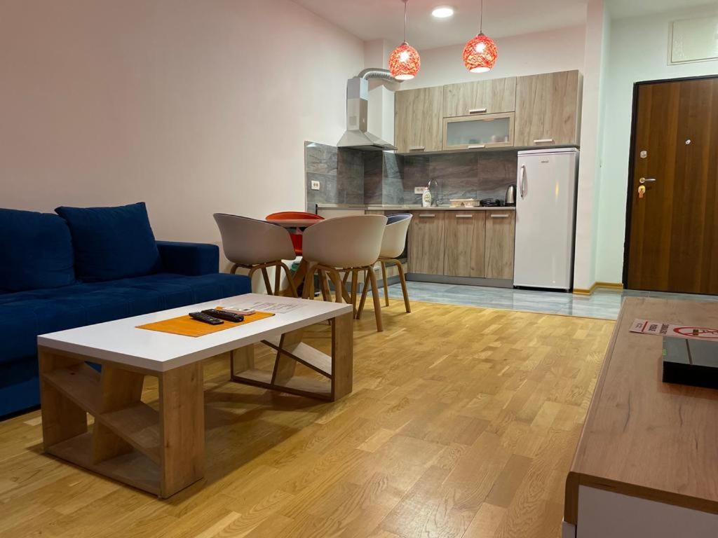 Naki Apartmani พอดโกริกา ภายนอก รูปภาพ